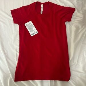 COPY - Lululemon Swiftly Tech Short Sleeve 2.0 *New Year